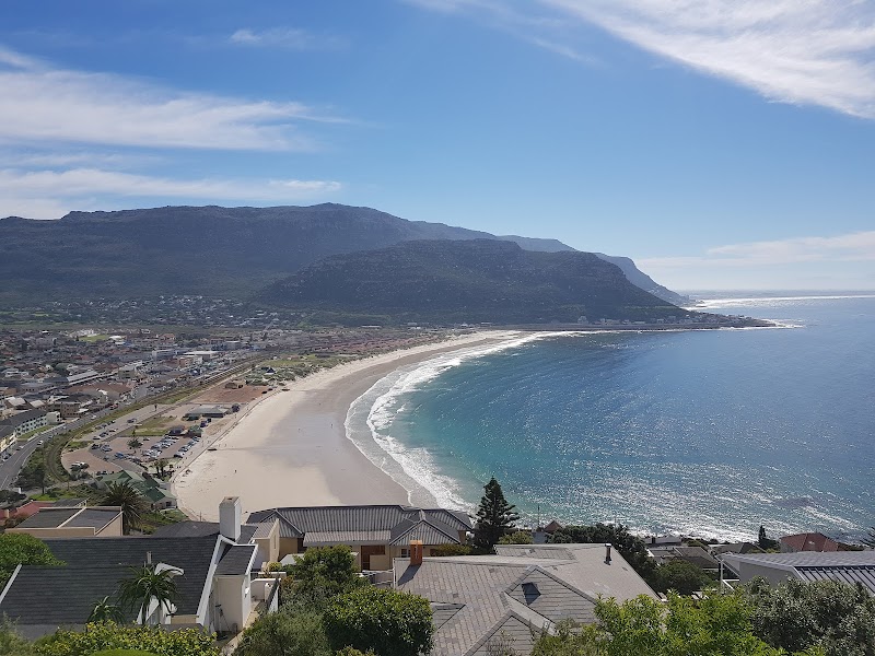 Coastal Bliss at Fish Hoek Beach - Fish Hoek Beach