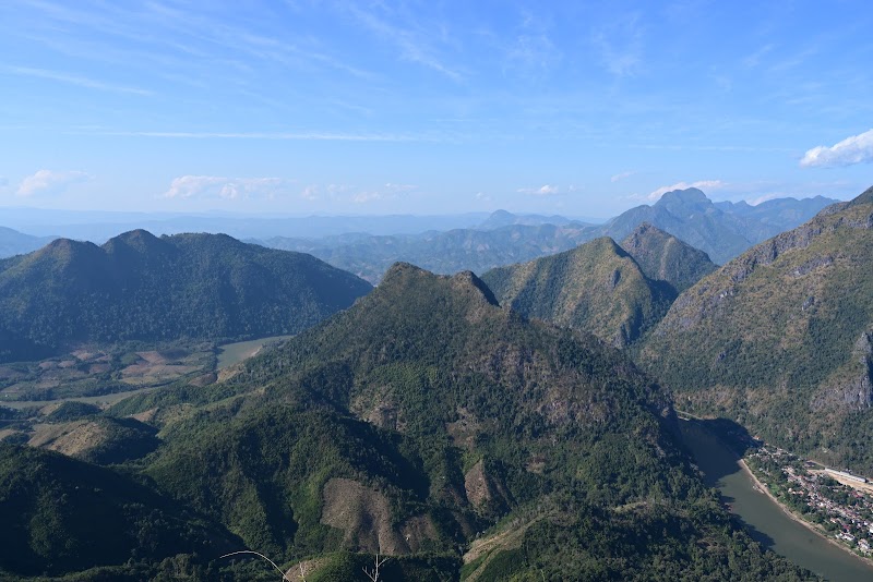 Majestic Peaks at Pha Kao Viewpoint - Pha Kao Viewpoint and camping