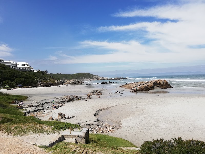Discover the Charm of Voëlklip Beach in Hermanus - Voëlklip Beach
