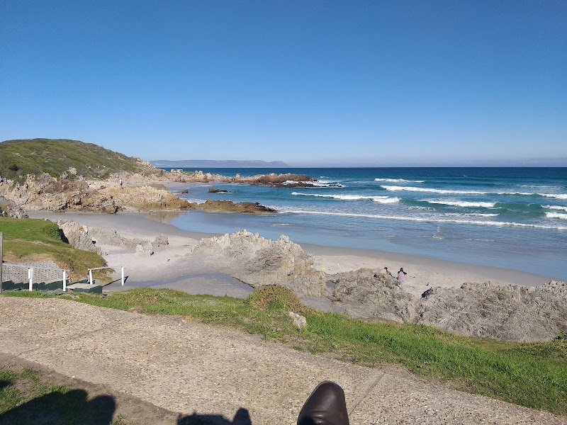 Discover the Charm of Voëlklip Beach in Hermanus - Voëlklip Beach