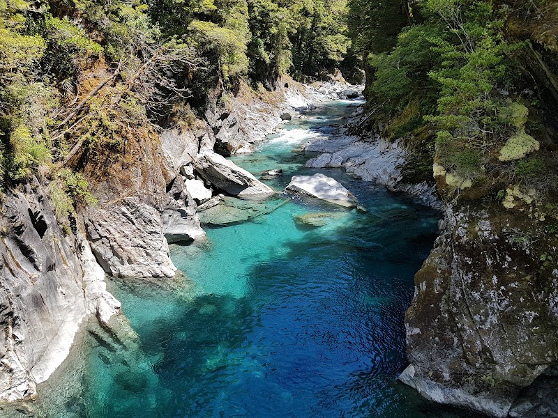 Majestic Peaks and Pristine Wilderness: Mount Aspiring National Park - Mount Aspiring National Park