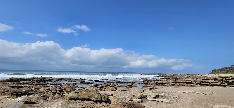 Discover Tranquility at Dassie Beach - Dassie Beach