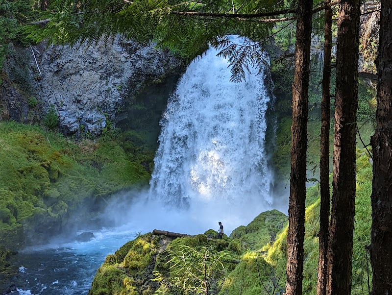 McKenzie River National Recreation Trail adventures