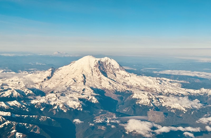 Nature's Masterpiece: Mt. Baker-Snoqualmie National Forest surrounding landscape