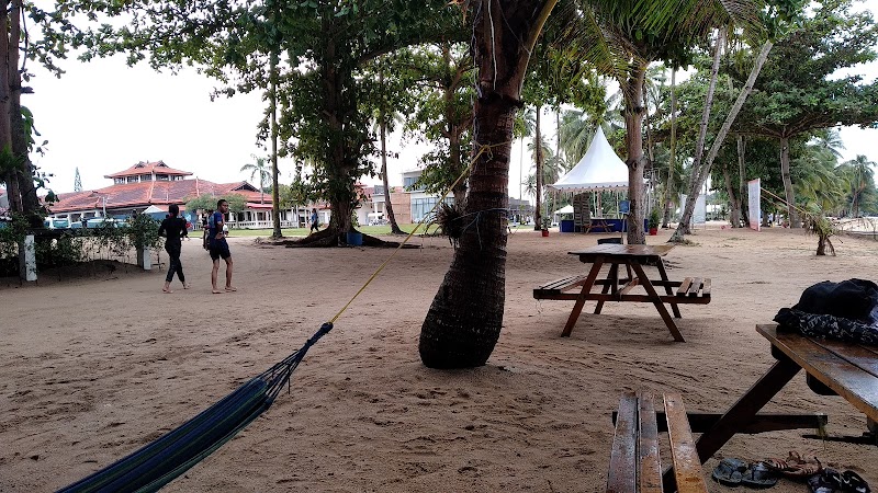 Sunny Shores: Nongsa Beach's Coastal Retreat - Nongsa Beach