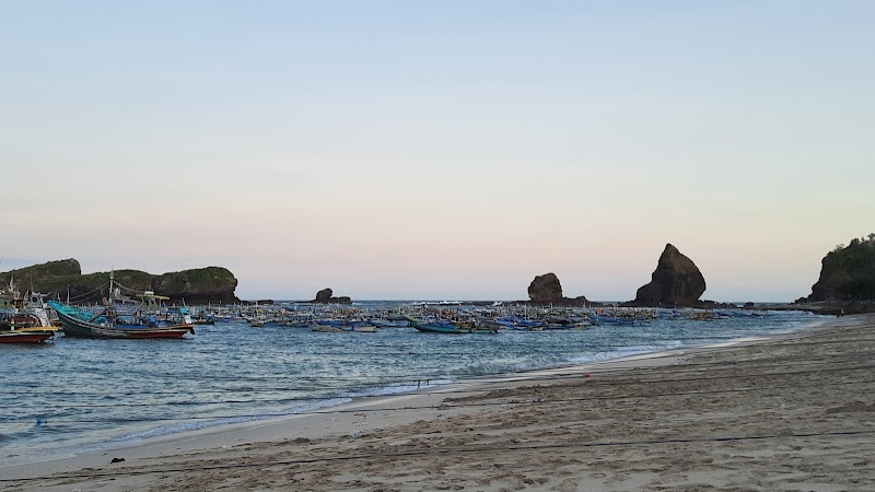 Discover the Wonders of Papuma Beach - Papuma Beach