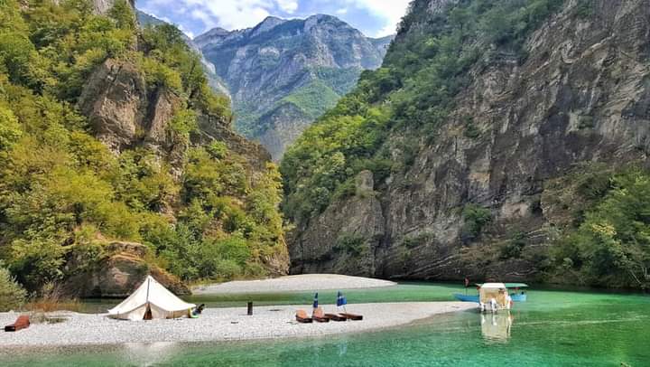 Nature's Masterpiece: Diga e Komanit, Albania - Diga e Komanit