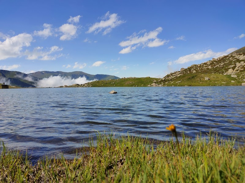 Majestic Waters: Estany de les Abelletes, Andorra - Estany de les Abelletes | Andorra/França 2.260 m