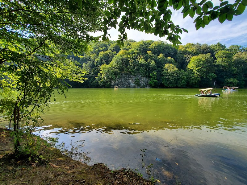 Tranquil Escape at Lake Parz - Lake Parz