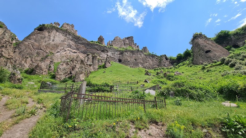 Medieval Marvels: Goris Cave Dwellings - Medieval Goris Cave Dwellings