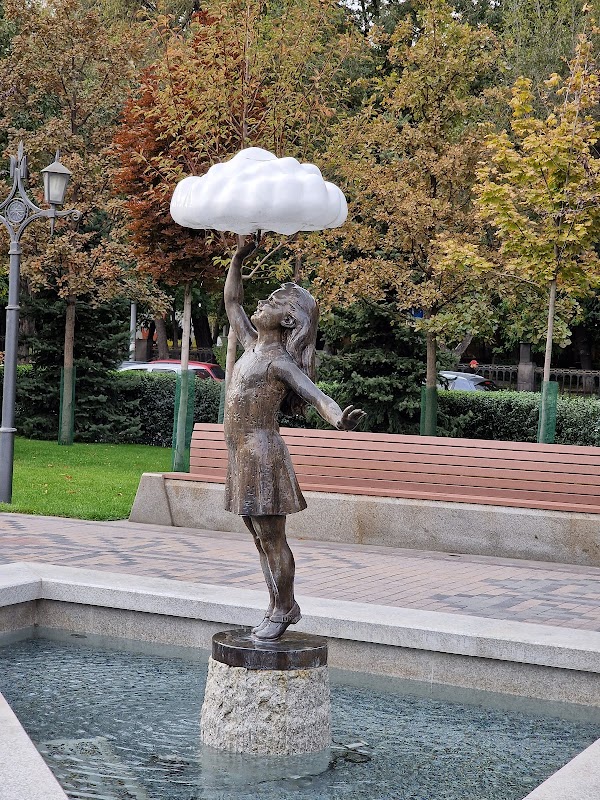 Fountains and Flora: A Stroll Through Vardanyans' Park - Vardanyans' Park