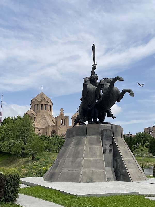 Serenity and Heritage at Circular Park, Yerevan - Circular Park