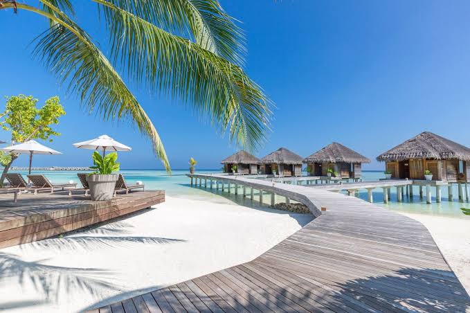 Tropical Paradise: Ari Atoll, Maldives - Ari Atoll