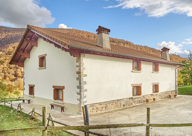 Charming Retreat at Casa Rural -Lenco- in Zilbeti, Navarra surrounding landscape