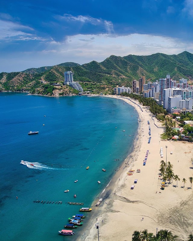 Beach Paradise: Playa El Rodadero - Playa El Rodadero