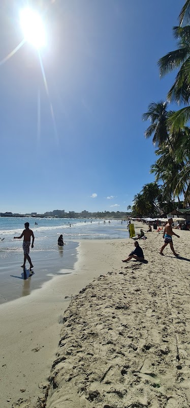 Sun-Kissed Shores of Playa de Pampatar - Playa de Pampatar