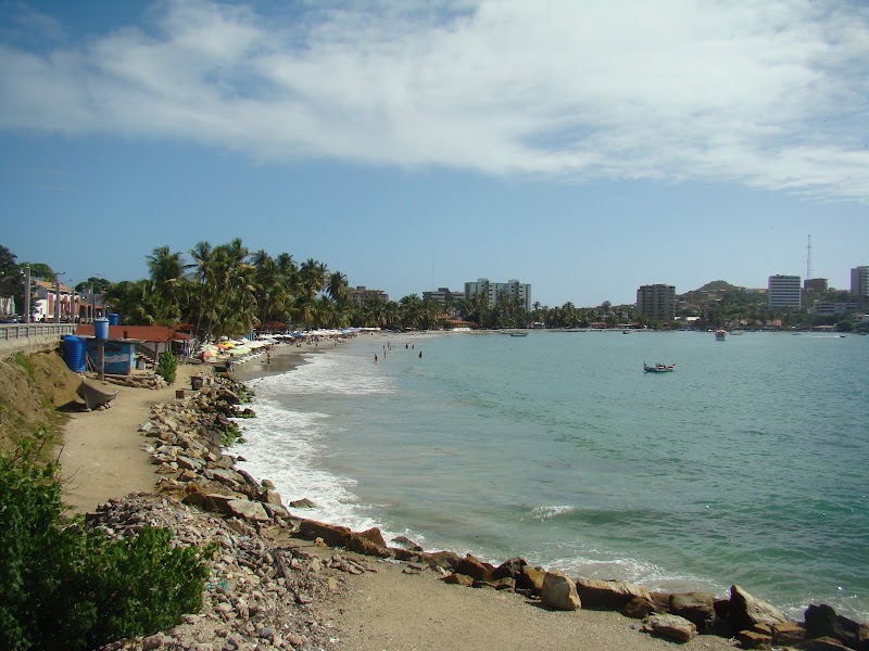 Sun-Kissed Shores of Playa de Pampatar - Playa de Pampatar