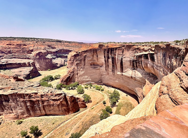 Majestic Canyons: Canyon de Chelly outdoor detail