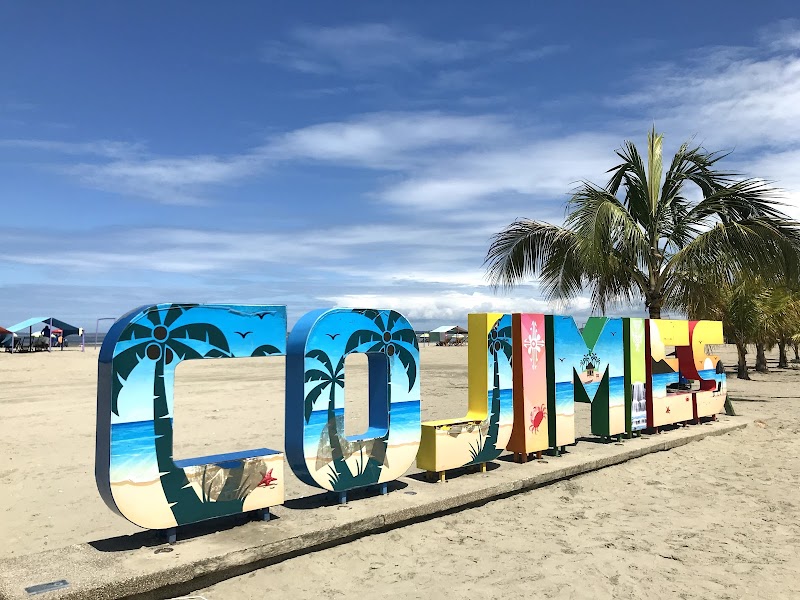 Beachfront Paradise: Playa De Cojimíes - Playa De Cojimíes