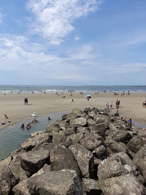Beachfront Paradise: Playa De Cojimíes - Playa De Cojimíes