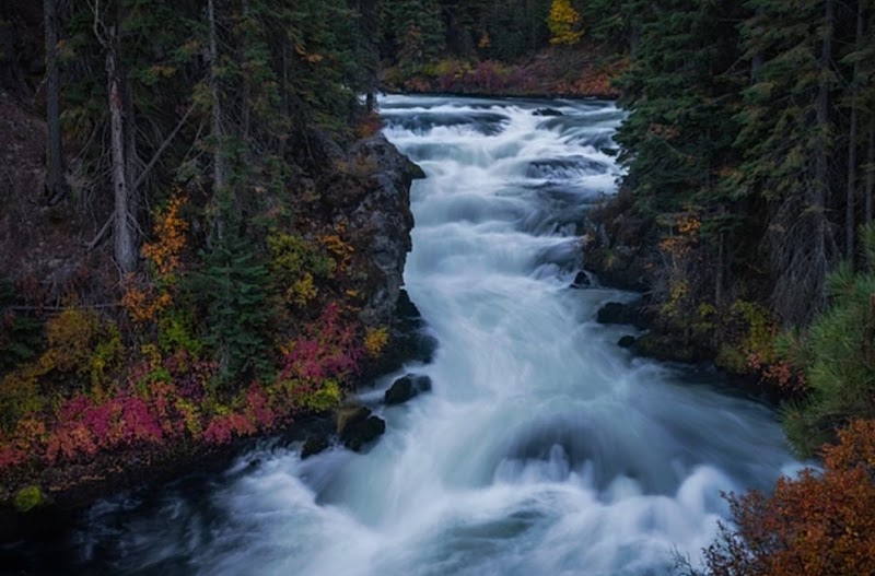 Nature's Cascade: Benham Falls, Oregon - Benham Falls
