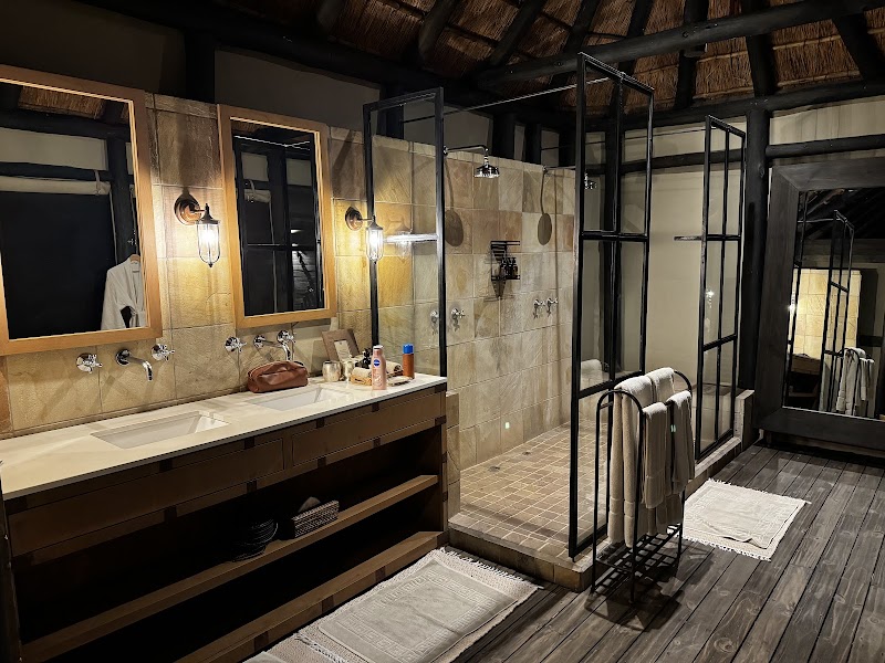 Wilderness Adventure at King's Pool Camp, Okavango Delta - Wilderness King's Pool Camp