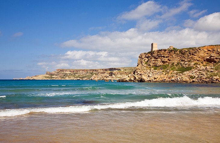 Discover the Serenity of Għajn Tuffieħa - Għajn Tuffieħa