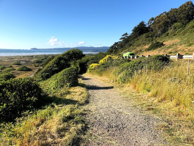 Coastal Serenity at Clam Beach - Clam Beach