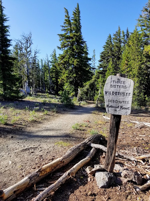 Majestic Vistas at Tam McArthur Rim - Tam McArthur Rim Trailhead