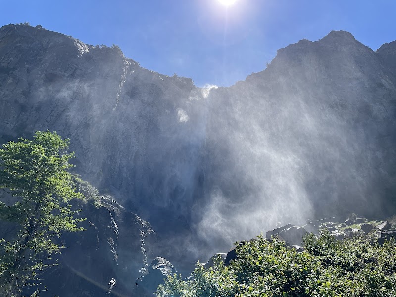 The Majestic Bridalveil Fall surrounding landscape
