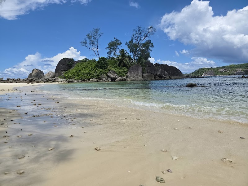 Relaxation at Port Glaud Lagoon - Port Glaud Lagoon