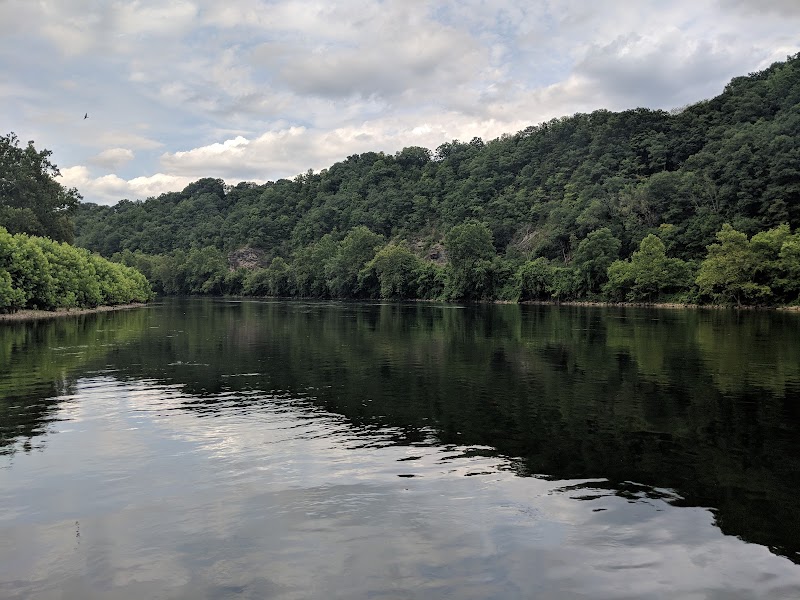 New River: A Serene Wonderland in the Appalachians - New River