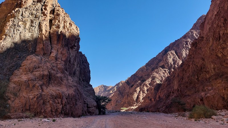 Canyons and Cliffs: Wadi Gnai in Dahab, South Sinai - Wadi Gnai