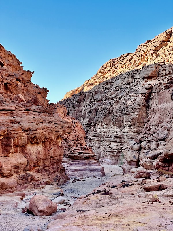 Discover Red Canyon's Unique Beauty - Red Canyon