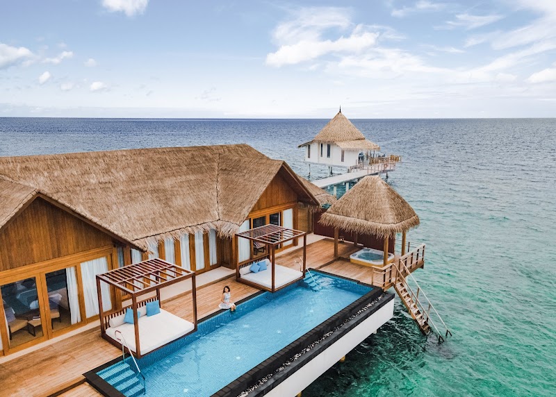 Tropical Paradise: Furaveri Maldives - Furaveri Maldives