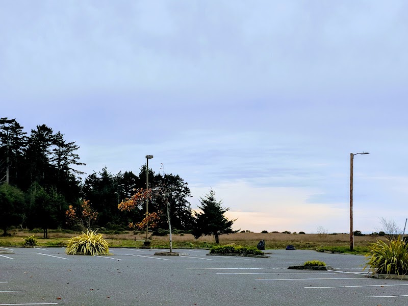 Sunlit Serenity: Chah-GAH-Cho in McKinleyville - Chah-GAH-Cho