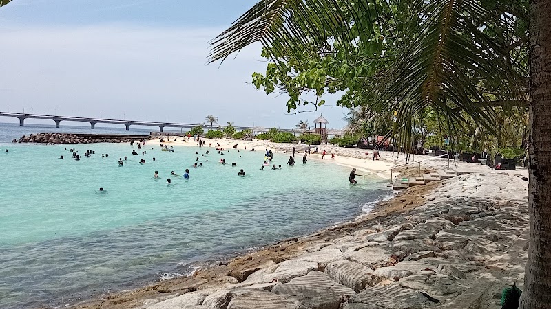 Sun-Kissed Shores of Malé - Artificial Beach