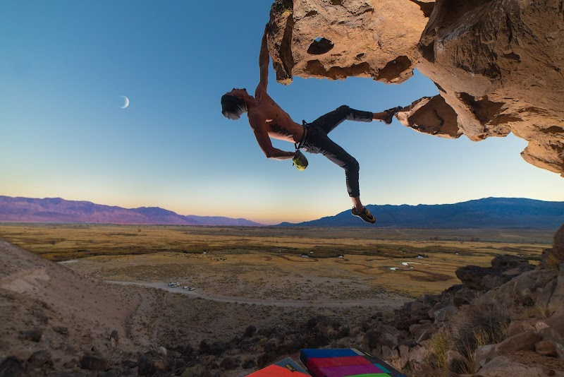 Climbing at Buttermilk Boulders, Bishop - Buttermilk Boulders
