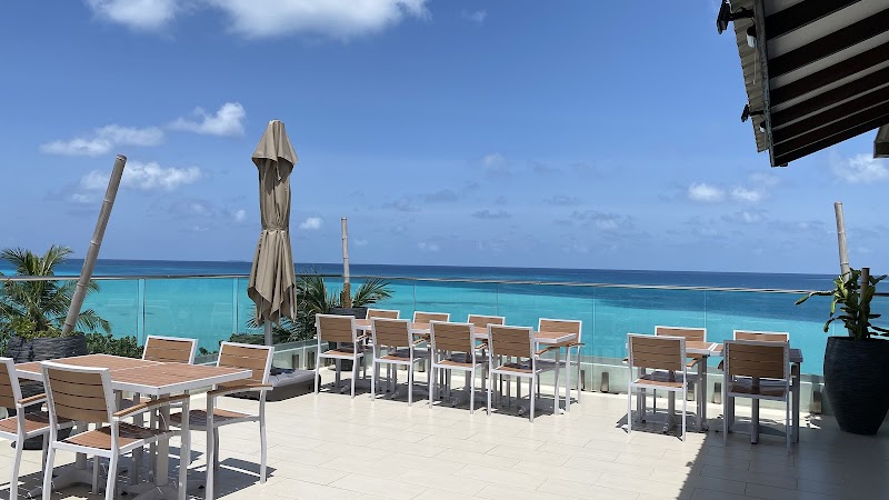A Tropical Oasis at Luau Beach Inn, Maldives - Luau Beach Inn, Maldives