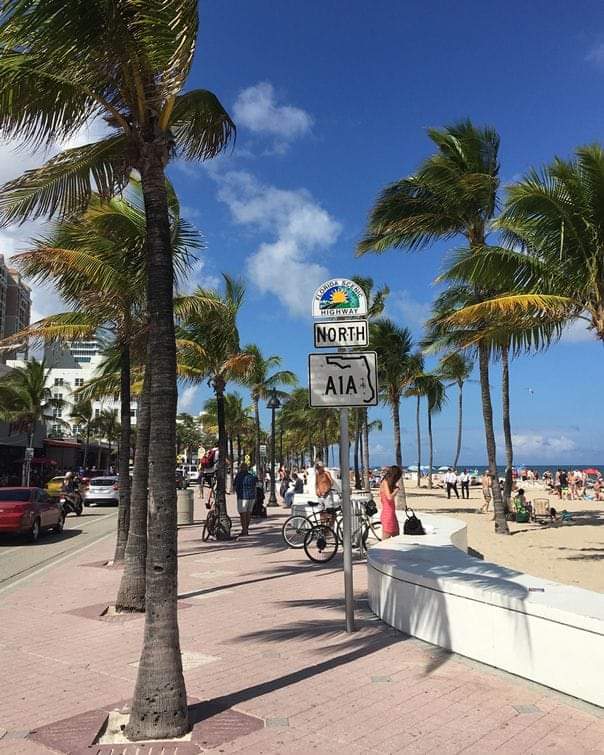 Lauderdale Beach: Sun-Kissed Shores of Fort Lauderdale - Lauderdale Beach