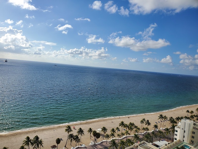 Lauderdale Beach: Sun-Kissed Shores of Fort Lauderdale - Lauderdale Beach