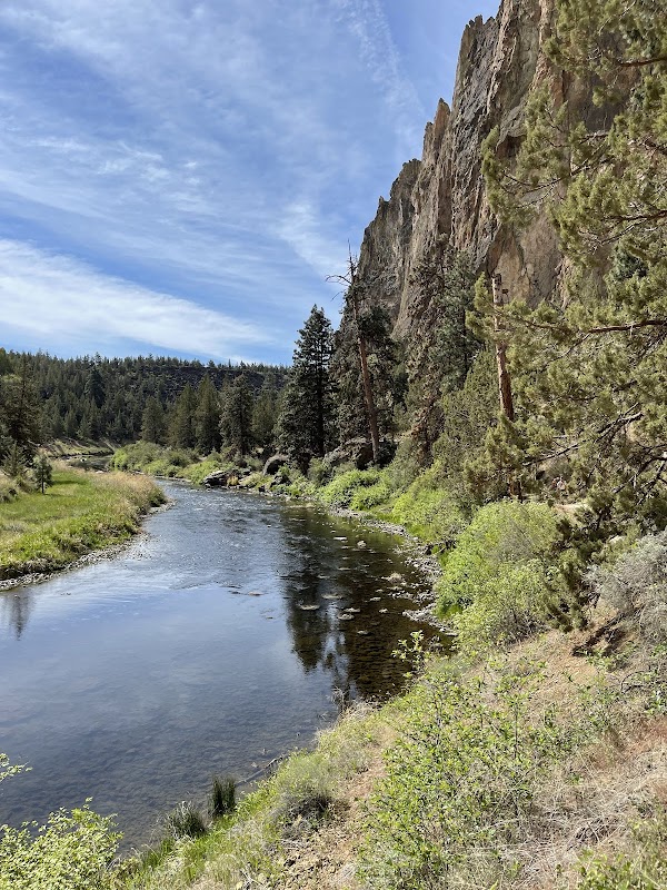 Majestic Cliffs of Smith Rock surrounding landscape