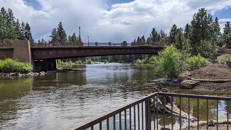 Relaxing Retreat at Riverbend Park, Bend, Oregon - Riverbend Park