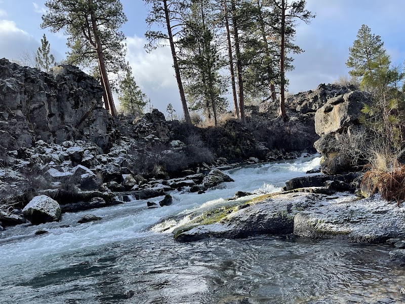 Rapids of Dillon Falls: Bend's Untamed Beauty - Dillon Falls