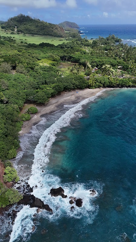 Hamoa Beach: Maui's Coastal Gem - Hamoa Beach