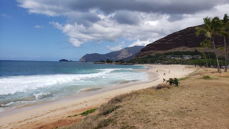 Māʻili Beach Park adventures
