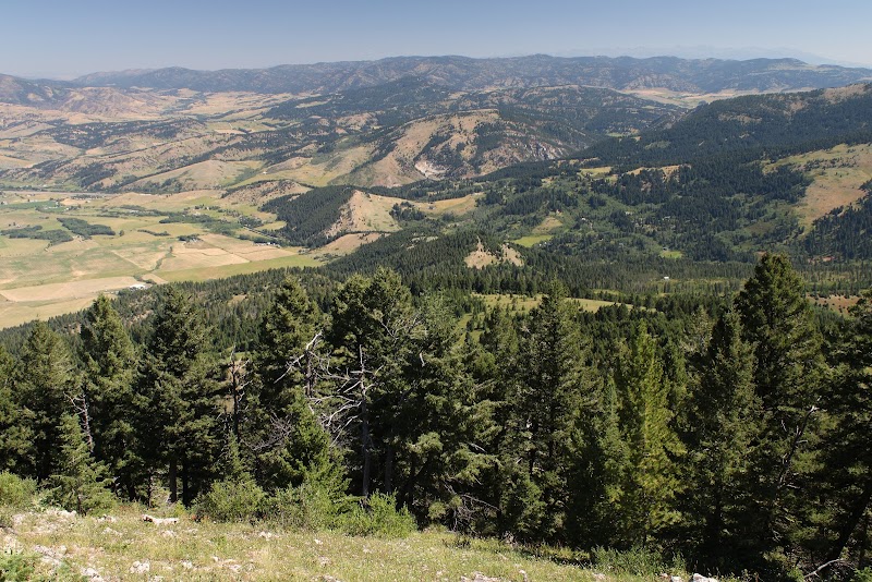 Discover the Scenic Beauty of Mt Ellis Trailhead - Mt Ellis Trailhead