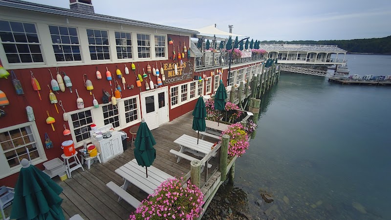 Discover the Coastal Charm of Bar Harbor surrounding landscape