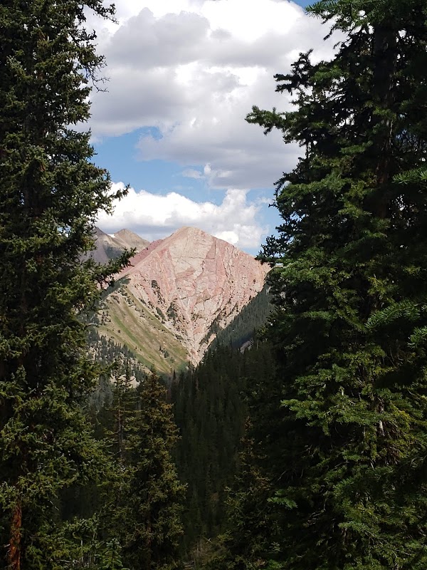 Mountain Bliss on the 403 Trailhead outdoor detail