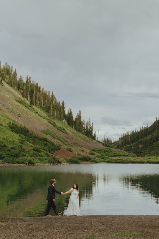 Emerald Wonders of Colorado surrounding landscape
